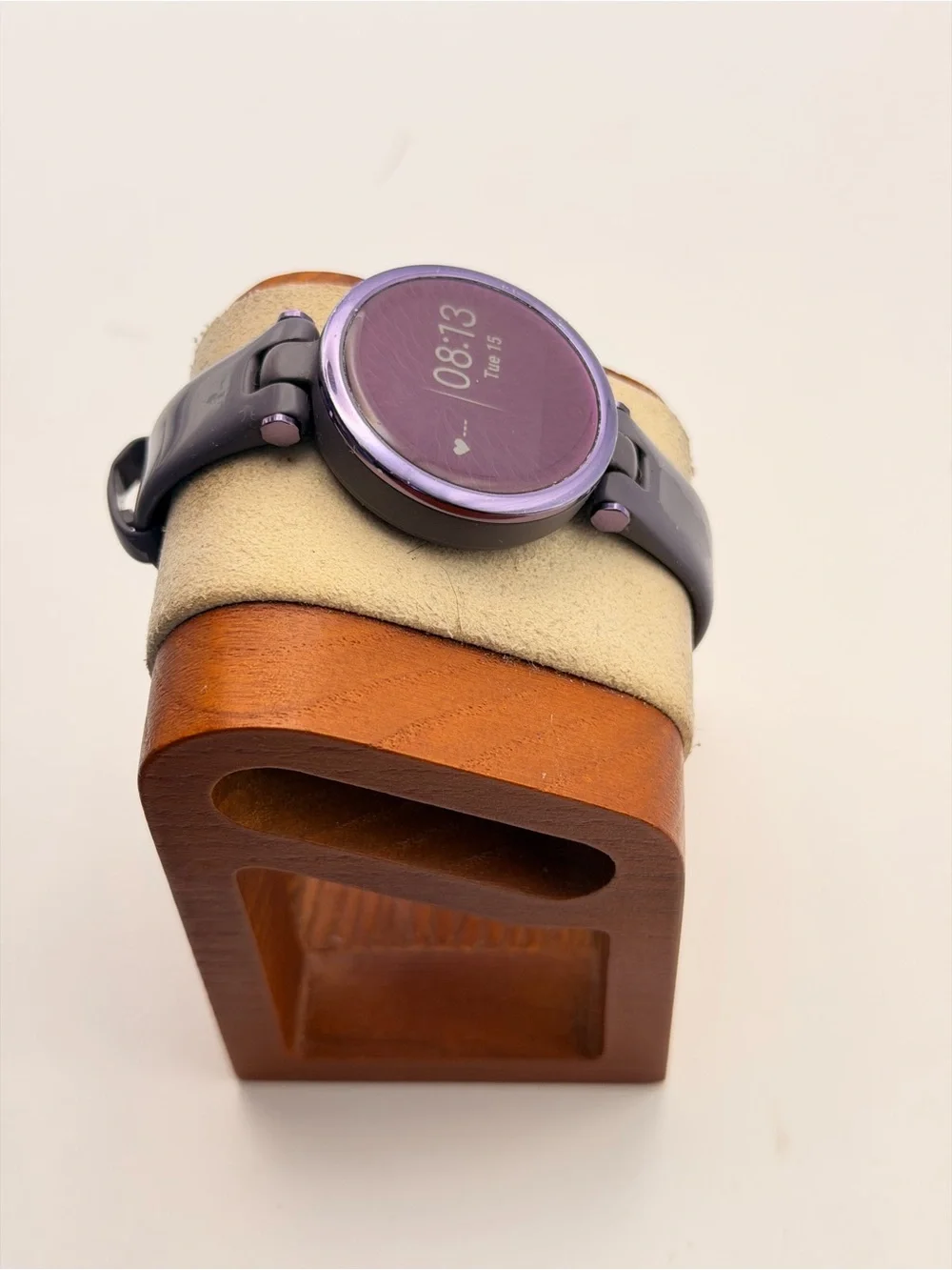Garmin Lily, Rare Color, Purple, Charger Included, Tested, Very Good, women Smar